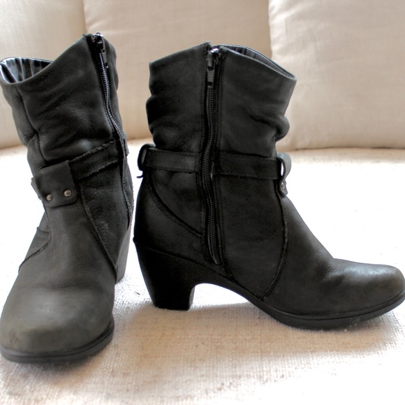Arnold Churgin Black Leather Lined Ankle Boots - Picture 3 of 7